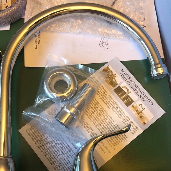 KINGSTON BRASS FAUCET - Picture 4 of 8